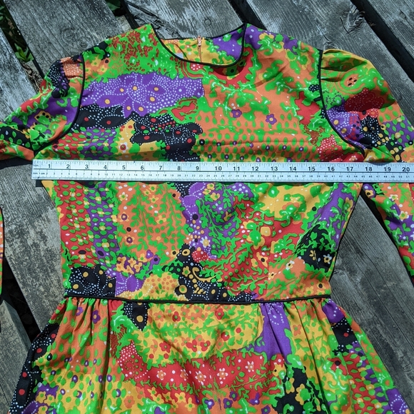 Vintage John Meyer abstract lightweight psychedelic fit n flare mini gogo dress - Picture 7 of 10